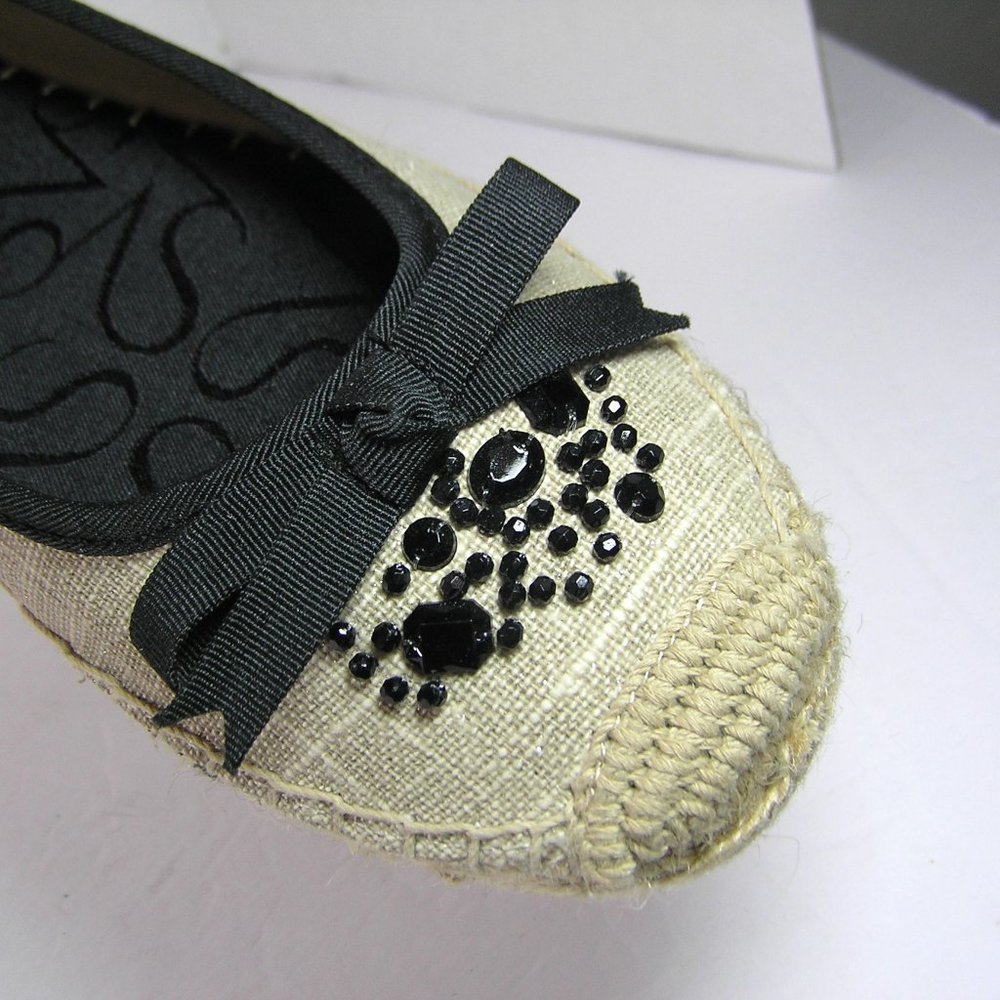 SIMPLY VERA WANG FLATS Size 7.5